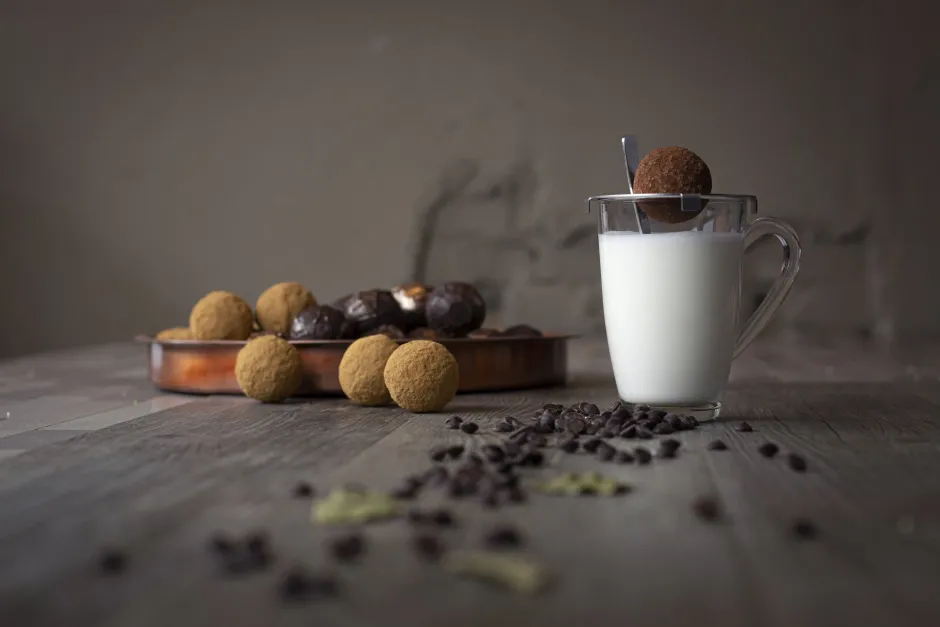 Discount Chocoladebom Chocolademelkbal Karamel Zeezout Chocolademelkbom (choco Bombs)