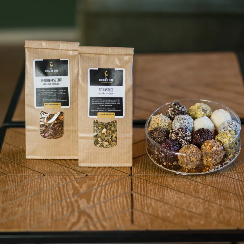 Outlet Theepakket 2x 50 gram en chocolade truffelmix Theepakket | Vaderdag